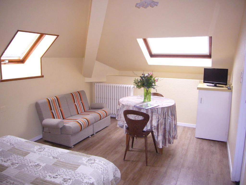 Aux Studios Du Parc Plombières-les-Bains Kamer foto